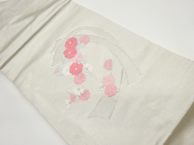 紐に菊模様織出し名古屋帯